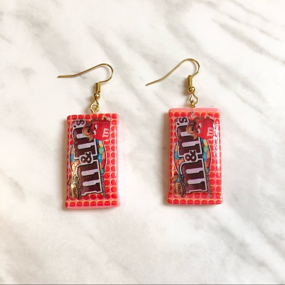 🎉 New Red Peanut Butter M&M’s Dangle Earrings set
